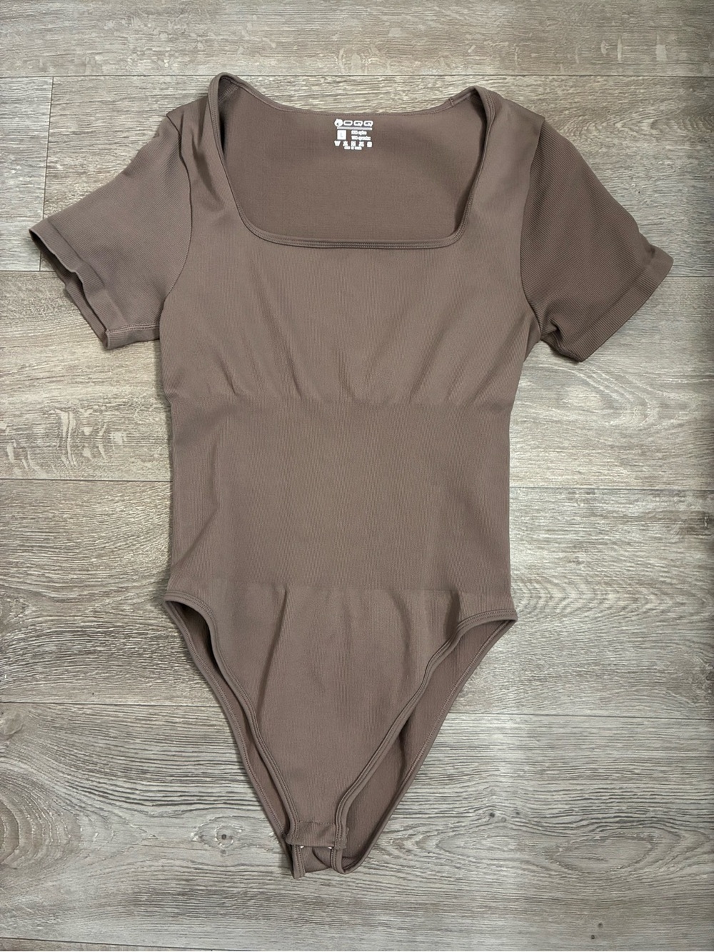 Square Neck Short Sleeve Bodysuit in Brown
